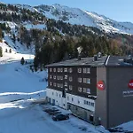 Hostel Jugendgastehaus Schaidberg *