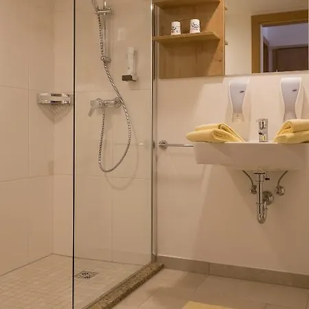 Hostel Jugendgastehaus Schaidberg
