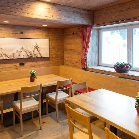Jugendgastehaus Schaidberg Hostal *